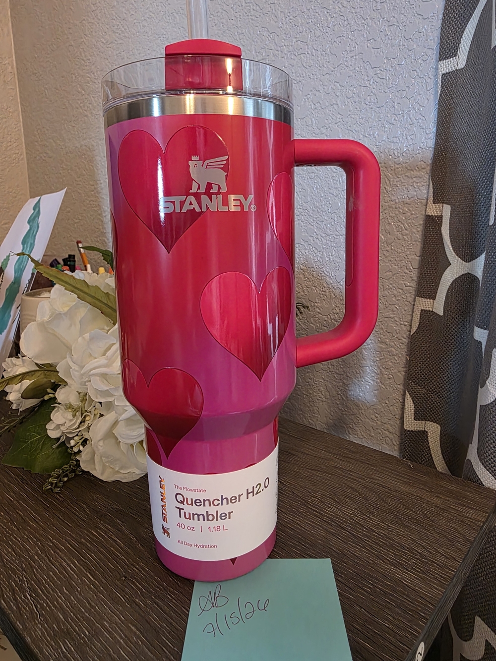 Stanley Quencher H2.0 Tumbler - Pink Heart 40oz